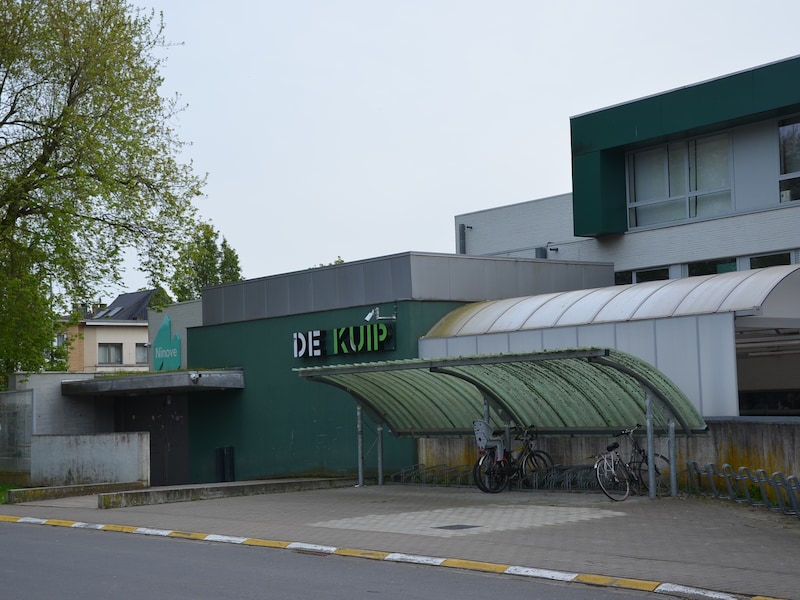 Quizzen voor het goede doel in Ninove: Lions Tenera organiseert Quiz Masters in De Kuip