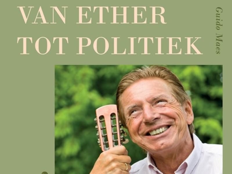 Jo De Clercq vertelt over zijn leven als radiomaker, publieksopwarmer, tekstschrijver en politicus.