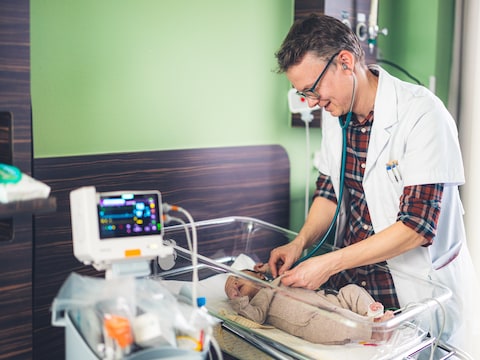 Kinderinfectioloog dr. Daan Van Brusselen in het ZAS Vincentius in Antwerpen.