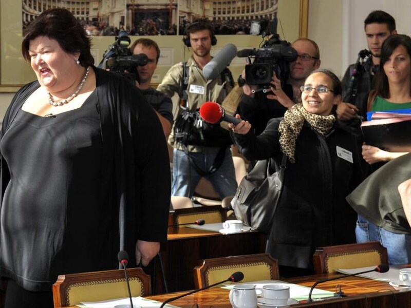 Een delegatie Afghanen had gisteren een gesprek met staatsecretaris voor Asiel en Migratie Maggie De Block. Vandaag staat een onderhoud met premier Di Rupo (PS) gepland.