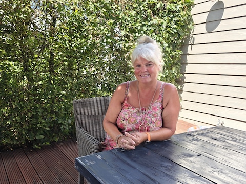 Sabine Kennis, de partner van burgemeester Kris Gebruers in Olen.