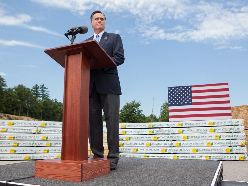 Mitt Romney op campagne in Bow, New Hampshire.