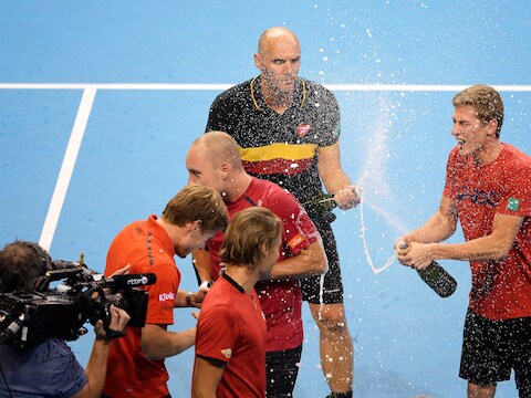 De Davis Cup-ploeg bij het behalen van de finale dit jaar.