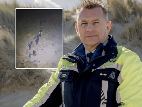 Christiaan De Ridder, adjunct-korpschef bij PZ Westkust, probeert zoveel mogelijk transmigranten van onze kust te weren. 