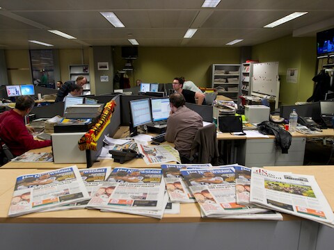 De redactie van De Standaard, een van de kranten van Mediahuis.