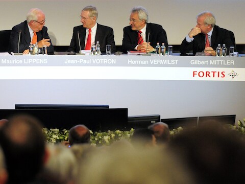 De aandeelhoudersvergadering van Fortis op 29 april 2008: Maurice Lippens, Jean-Paul Votron, Herman Verwilst en Gilbert Mittler.