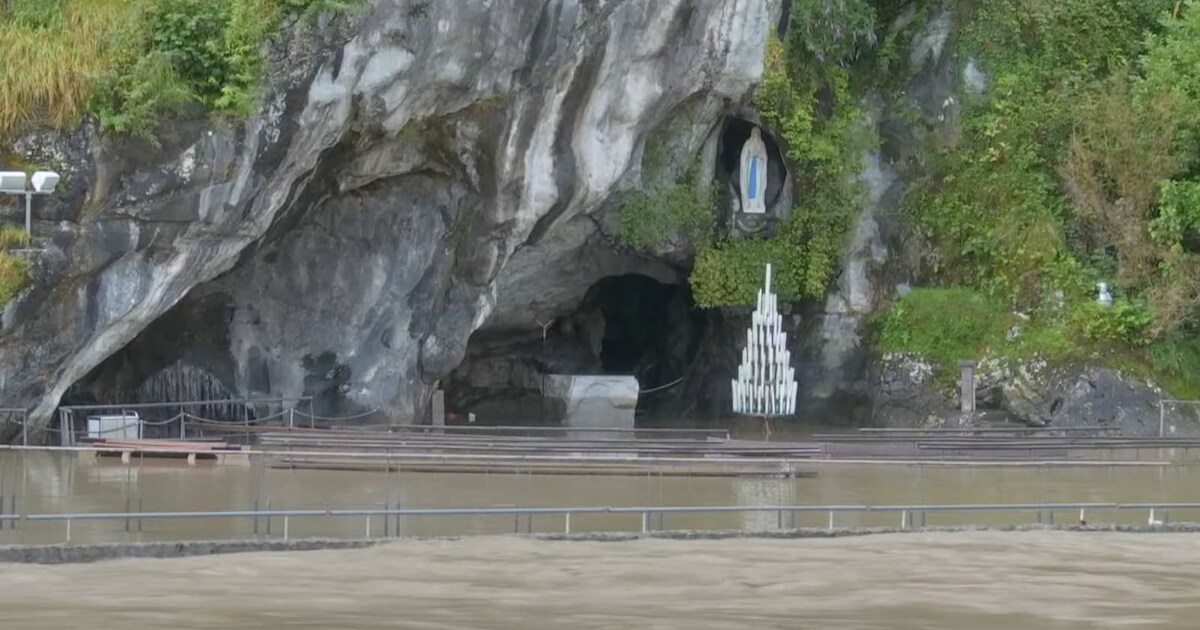 Grot van Lourdes staat onder water | Reizen | HLN.be