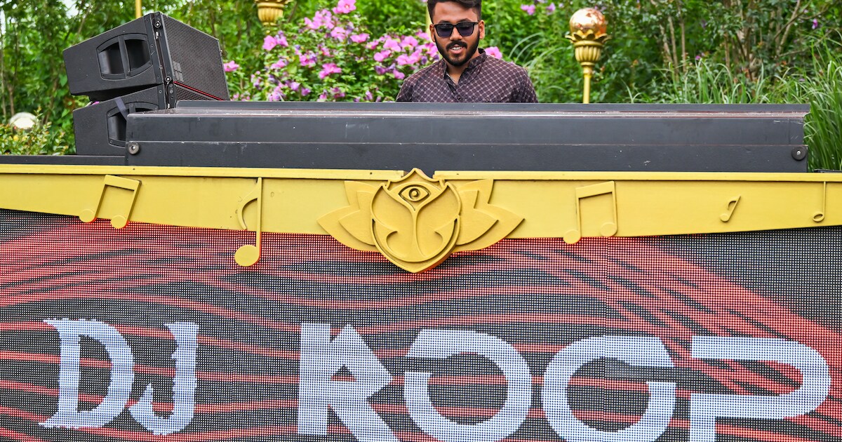Van dj-lessen in Indische sloppenwijken tot op podium van Tomorrowland ...