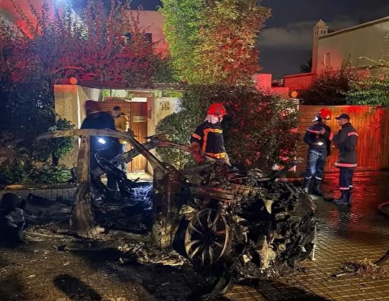 Het voorste deel brandde volledig uit.