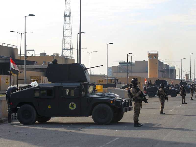 VS trekt diplomatiek personeel in Irak deels terug