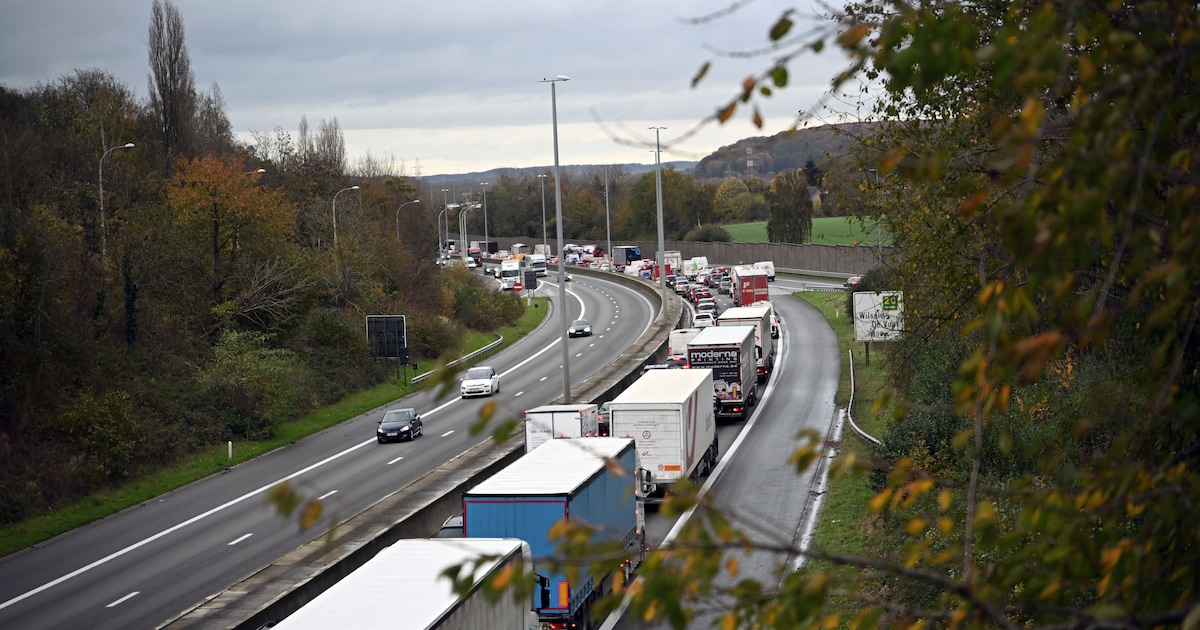 E314 richting Nederland vrijgemaakt na ongeval in Lummen: nog uur file
