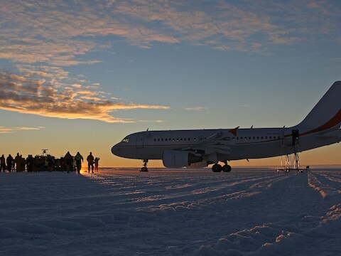 De eerste Airbus landde in 2008 op Wilkins Runway.