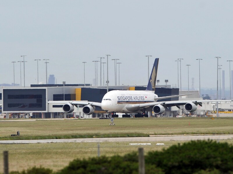 Het koppel kwam terug van de luchthaven van Melbourne.