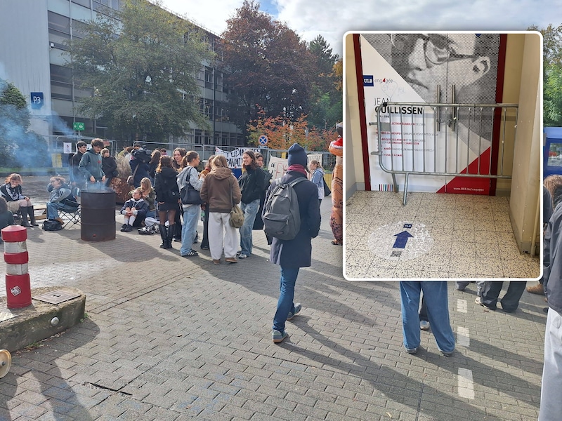 Studenten protesteren op de ULB-campus Solbosch tegen hogere inschrijvingsgelden. Inzet: Aula’s werden afgesloten met hangsloten en dranghekken.