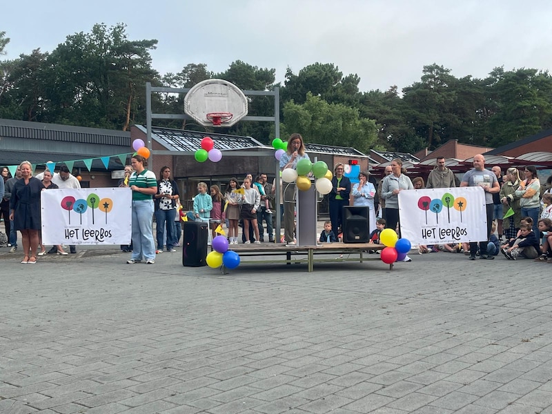Feestelijke start van het jaar: GO! Basisschool Keerbergen onthult nieuwe naam en logo op eerste schooldag