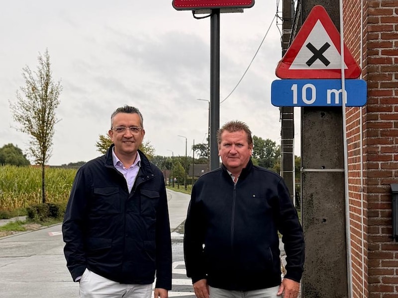Duidelijkere voorrangssituatie in Reperstraat dankzij nieuw led-bord