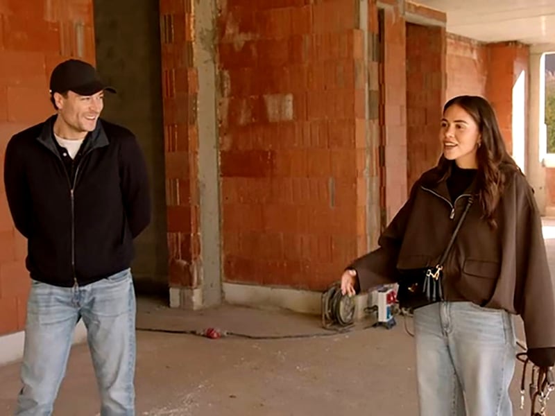 Viktor Verhulst en Sarah Puttenmans geven een rondleiding op de werf.