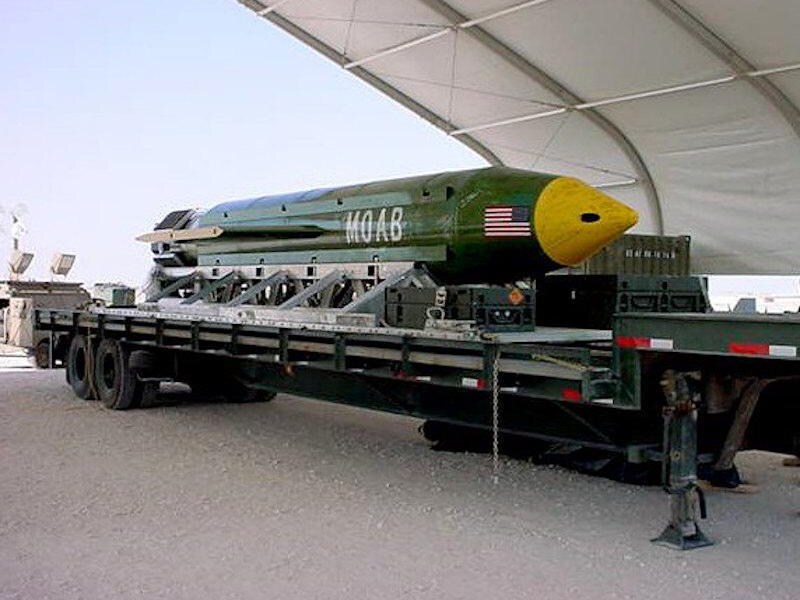 De MOAB-bom of 'Mother Of All Bombs'.