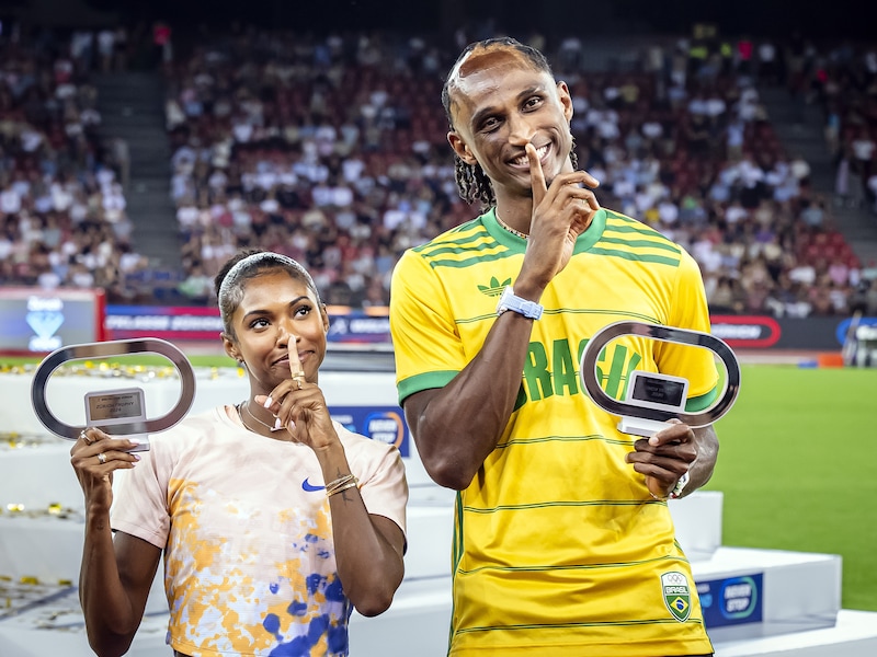 Wereldrecords hordenlopen sneuvelen op atletiekmeeting in Zürich: Alison dos Santos en Masai Russell zetten nieuwe toptijden neer