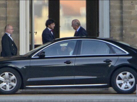 De koning riep de onderhandelaars op om een tandje bij te steken.