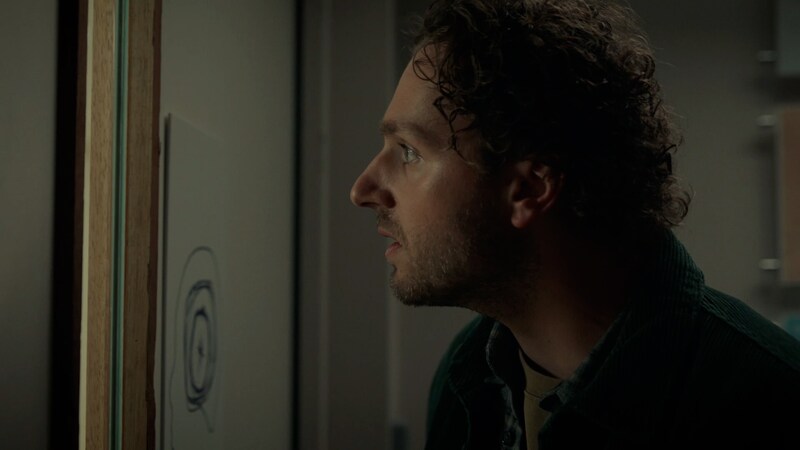Deze week in 'Familie': Jelle volgt nietsvermoedende Thijs tot aan de  psychiatrie | TV | HLN.be