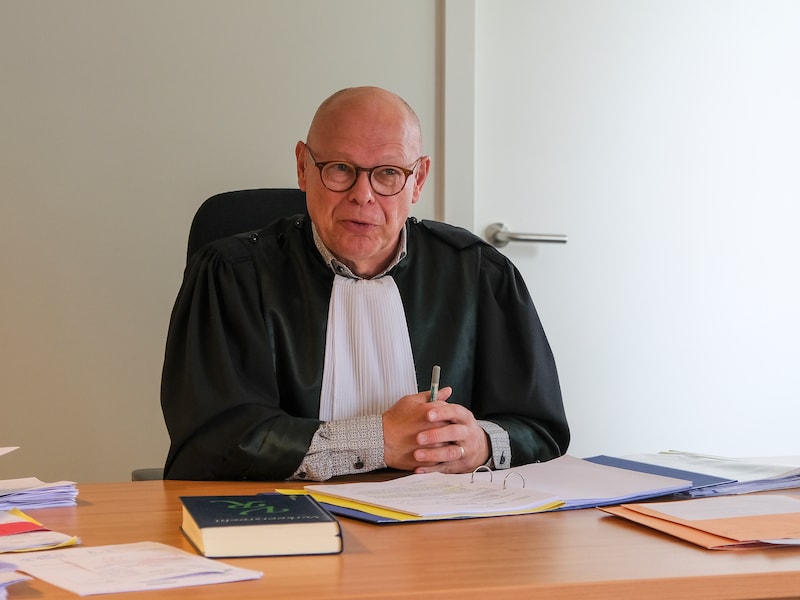 Na 43 jaar in justitie gaat Vilvoords politierechter Luc Brewaeys met pensioen: “Hij zag altijd de mens achter het dossier”