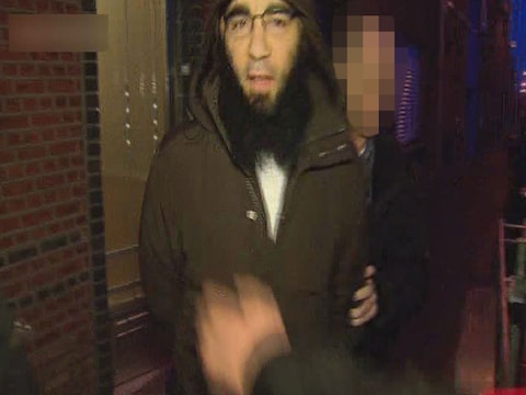 Fouad Belkacem bij zijn arrestatie, enkele weken geleden.