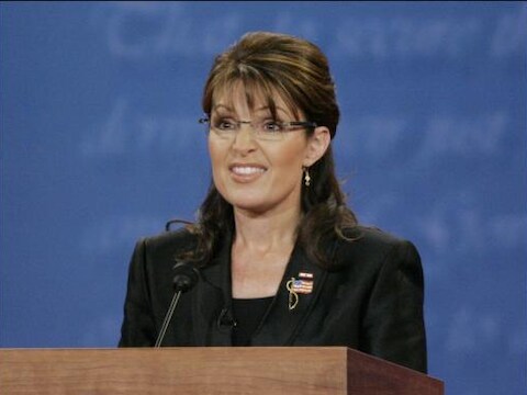 Gouverneur Sarah Palin ontsloeg op 11 juli in verdachte omstandigheden de politiechef van Alaska.