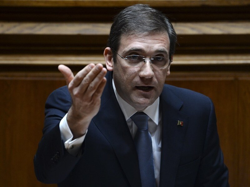 Premier Pedro Passos Coelho vreest de val van zijn regering indien het grondwettelijk hof de Europese besparingsmaatregelen verwerpt.