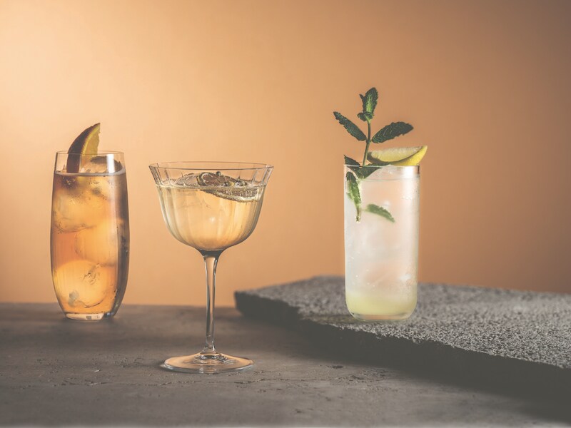 Drie cocktails met een laag alcoholgehalte, vlnr. Maderista, Alex's Port en Limoncello Tonic.