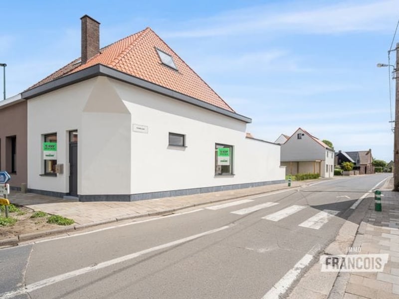 Deze 2 woningen zijn nu te koop in Lievegem