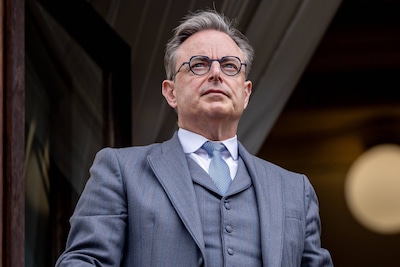 N-VA blijft veruit grootste partij, blijkt uit nieuwe peiling: premier De Wever is grote favoriet