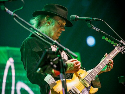 Neil Young &amp; Crazy Horse op een eerder concert in Oslo.