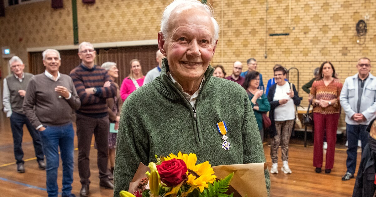 Clingse duizendpoot Ernest Schelfhout (84) krijgt een lintje