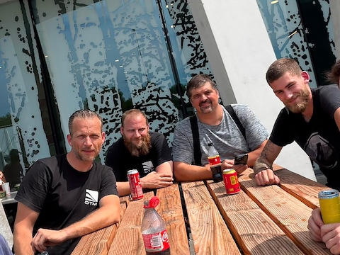 Vrienden Stijn, Jille, Koen en Johan van Limburgs metaalbedrijf OTM zijn  vier van zes dodelijke slachtoffers van brand in Oxy-gebouw in Brussel |  Regio | HLN.be