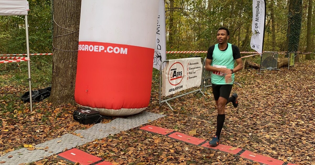 Yunis Stitan is na anderhalf jaar blessureleed helemaal terug en kraakt Belgische code op Elderschan