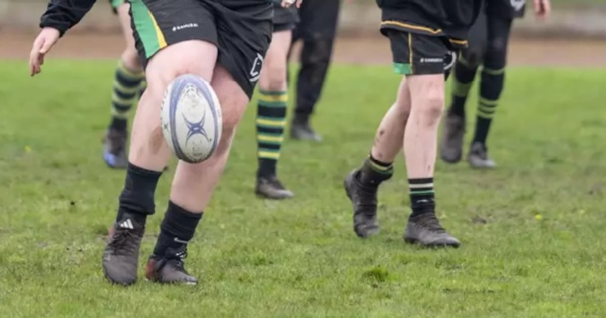 “Hij weegt 90 kg, maar ze werd pas wakker bij penetratie?”: rugbyspeler ...