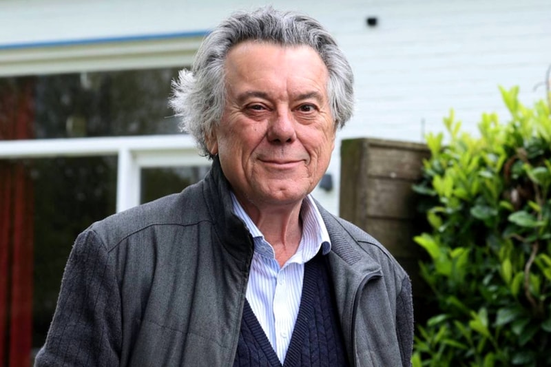Johan Verminnen (74) getuigt voor het eerst over strijd tegen kanker: “Mijn  leven hing aan een zijden draadje” | Showbizz | HLN.be