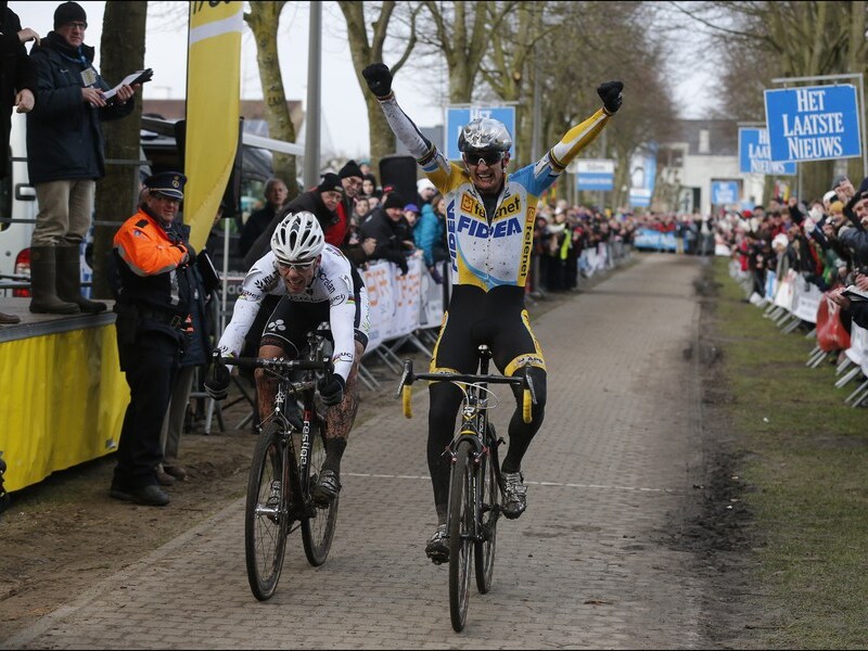 Wellens haalde het voor kersvers wereldkampioen Sven Nys.