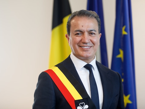 Burgemeester Emir Kir 