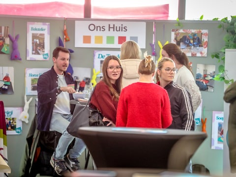 Ter illustratie een jobbeurs in Brugge
