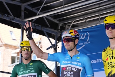 LIVE. Zestal met Tibor Del Grosso kiest voor de aanval in slotrit, Wout van Aert wil “blauwe leiderstrui veiligstellen”