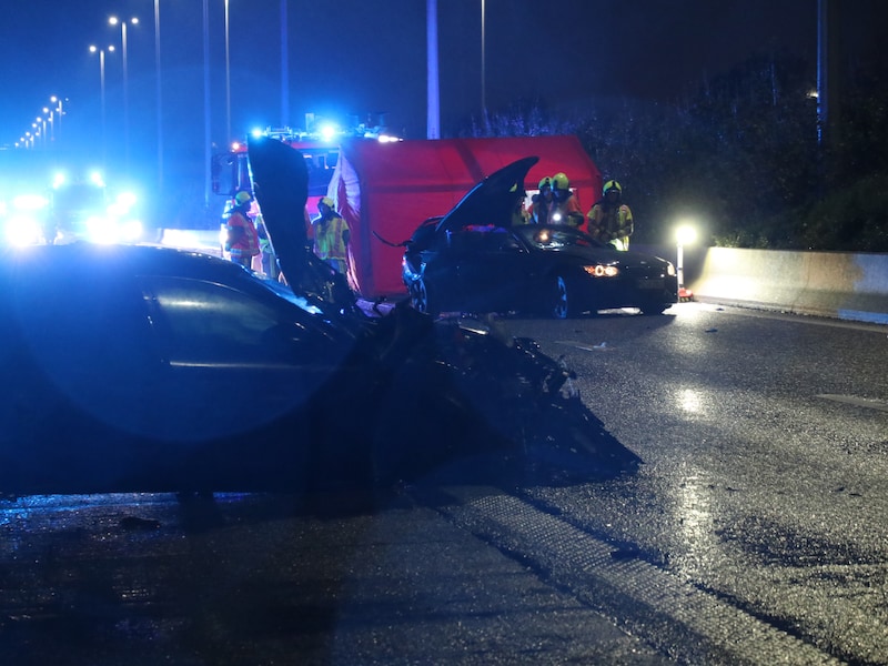 Bij een zwaar verkeersongeval op de E34 in Kallo is in de nacht van vrijdag op zaterdag een vrouw van 69 omgekomen. 