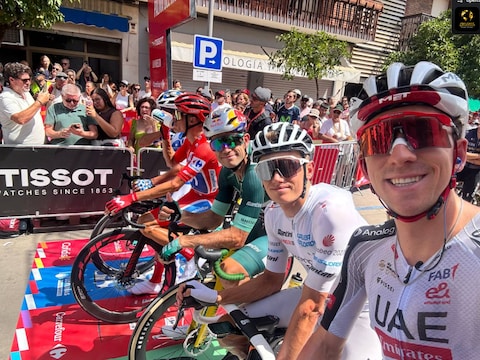 LIVE. Kan Wout van Aert een tweede ritwinst boeken in de door hitte ingekorte etappe 15?