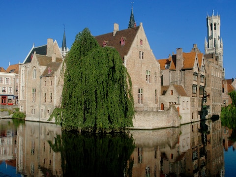 De Rozenhoedkaai in Brugge: zonder twijfel een van de favoriete plekjes van de buitenlandse toeristen