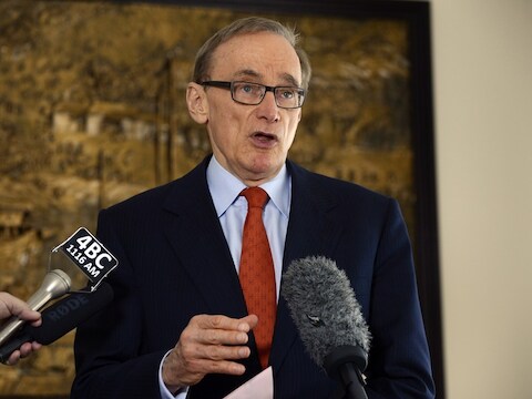 De Australische minister van buitenlandse zaken Bob Carr.