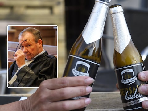 archiefbeeld sociaal drinkgedrag / inzet: advocaat Antoine Van Eeckhout