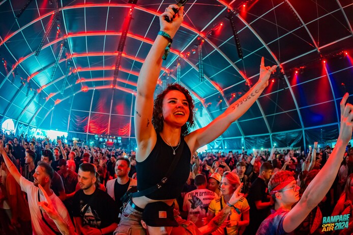 Becky Hill, Hybrid Minds en Excision: Rampage Open Air 2025 maakt ...