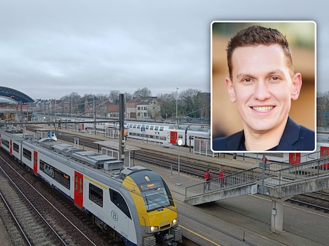 De politiezone Zennevallei hield vanochtend een controle op drugs aan het station in Halle. Inzet: Dimitri Temmerman, woordvoerder bij NMBS.