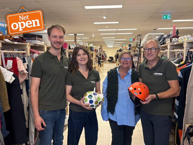 Alexander Dewever, Lea Sury, Ann Biebuyck en Chris Hullebusch in Loppe.